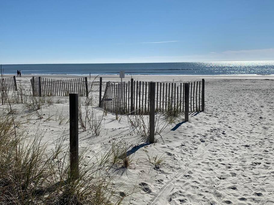 Seaforever-King Bed, Ocean Views With Beach Bikes Île de Hilton-Head Extérieur photo